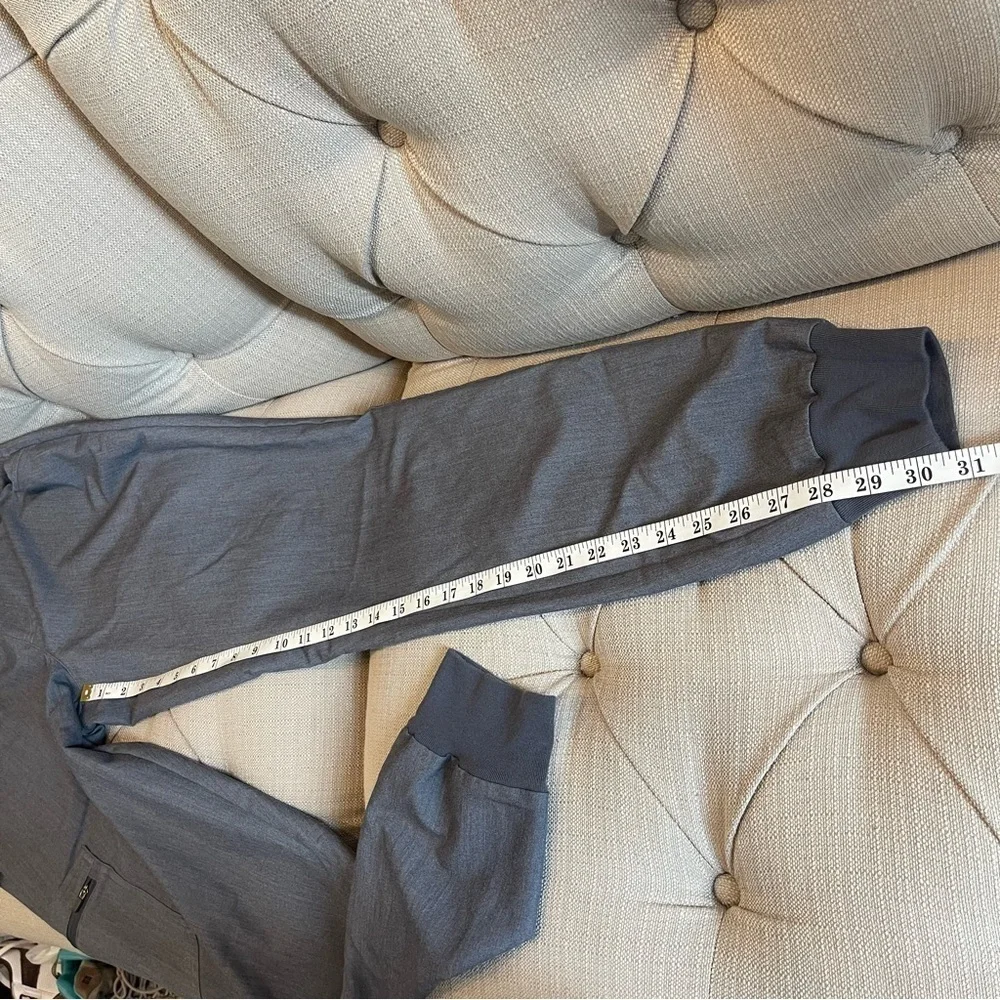 FIGS technical collection scrubs Jogger Pants Women’s S Tall Gray Pockets